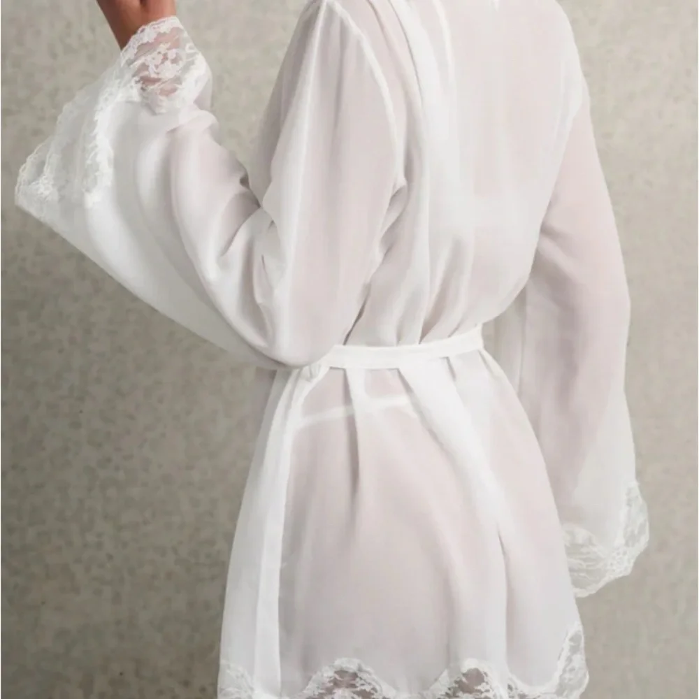 Harley Robe - Picture 2 of 6